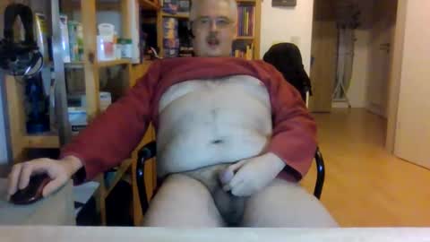 Snapshot of busibaer666 chatting on February 2025 04:41:02 AM busi online show from February 2025 04:41:02 AM
