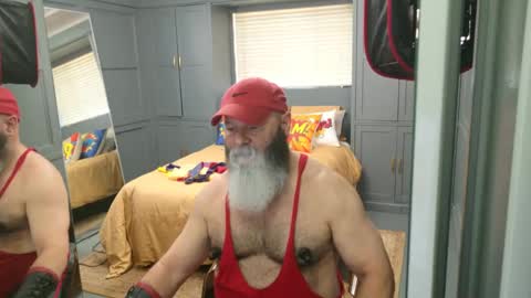 Snapshot of busterballoonguy chatting on September 2025 11:27:01 PM Daddy-B online show from September 2025 11:27:01 PM