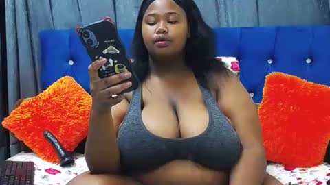 Snapshot of bustybmwx chatting on September 2025 09:35:02 AM bustybmwx online show from September 2025 09:35:02 AM