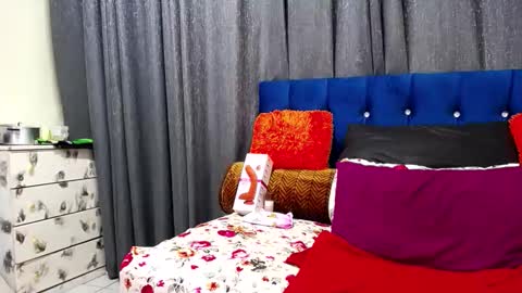 Snapshot of bustybmwx chatting on October 2025 10:37:02 AM bustybmwx online show from October 2025 10:37:02 AM