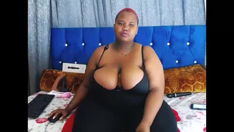 Snapshot of bustybmwx chatting on October 2025 09:08:02 AM bustybmwx online show from October 2025 09:08:02 AM