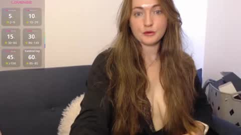 Snapshot of bustybonnieuk chatting on October 2025 11:44:02 AM BustyBonnieUK online show from October 2025 11:44:02 AM