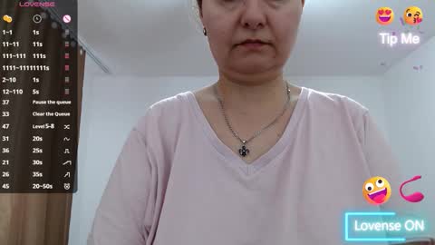 Emma online show from December 2025 08:30:02 AM