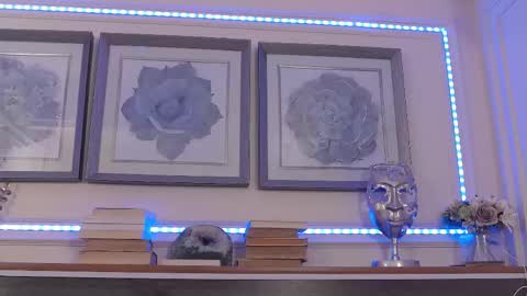      online between 6AM and 2PM EET almost everyday. online show from November 2025 06:23:01 AM