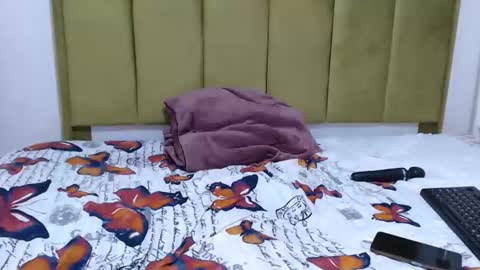 bustytessa37 online show from October 2025 03:12:02 PM