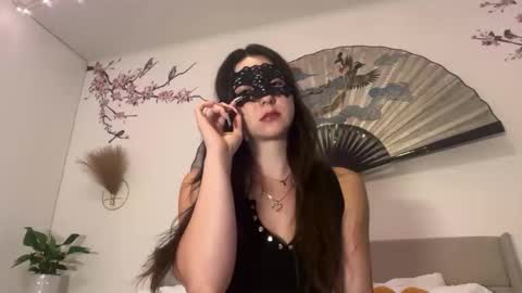 busy_bee69 online show from June 2026 04:36:02 AM
