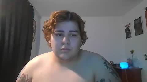 Snapshot of buttercup_milk chatting on January 2026 05:13:01 AM Dylan online show from January 2026 05:13:01 AM