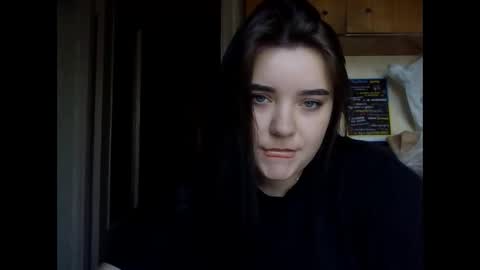 butterfly18988 online show from October 2025 06:57:01 AM