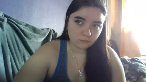 butterfly18988 online show from November 2025 07:40:01 AM