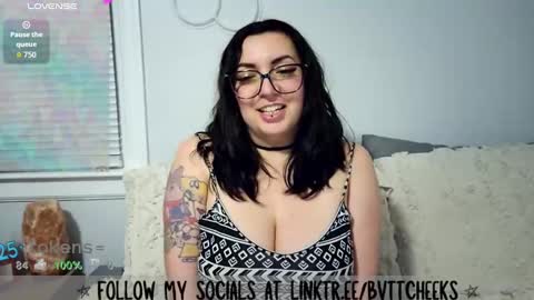 Snapshot of bvttcheeks00 chatting on September 2025 04:05:02 AM bvttcheeks00 online show from September 2025 04:05:02 AM