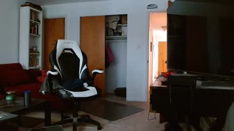 Snapshot of bwall1425 chatting on February 2026 08:46:02 PM bwall1425 online show from February 2026 08:46:02 PM