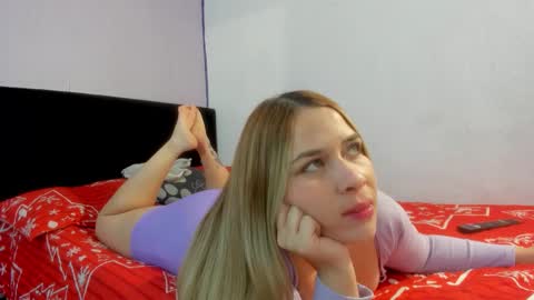     online show from December 2025 04:45:02 PM