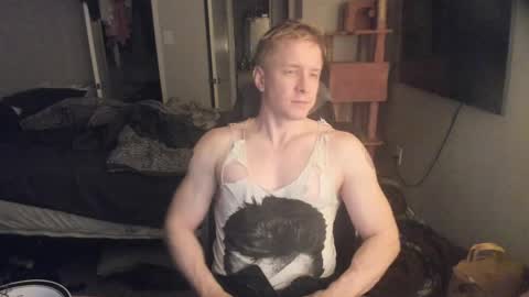 Snapshot of c00ki3m0nstr chatting on April 2026 02:31:01 AM c00ki3m0nstr online show from April 2026 02:31:01 AM