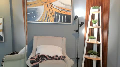 Snapshot of cailing chatting on February 2026 11:08:01 AM I am Katherine online show from February 2026 11:08:01 AM