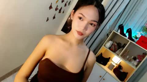 caitlin online show from July 2026 01:21:01 AM