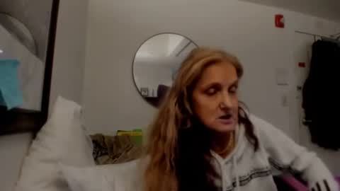 Snapshot of calaentemichele chatting on December 2024 09:39:02 AM calaentemichele online show from December 2024 09:39:02 AM