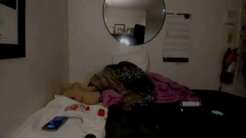 Snapshot of calaentemichele chatting on November 2025 05:28:02 AM calaentemichele online show from November 2025 05:28:02 AM