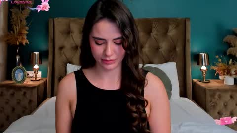 Snapshot of calimoon_ chatting on November 2025 08:54:02 PM Cali online show from November 2025 08:54:02 PM