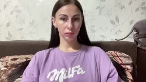 Anna online show from November 2025 08:31:01 PM