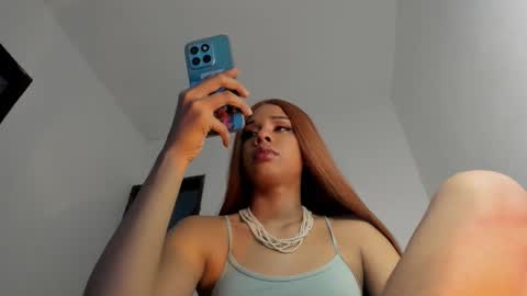 Snapshot of calliedemon_ chatting on May 2026 12:05:01 AM Callie online show from May 2026 12:05:01 AM