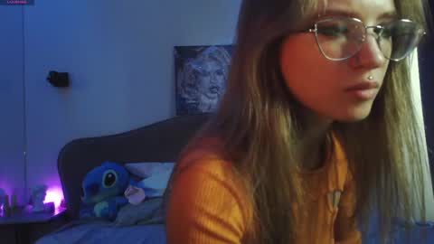 Snapshot of calvia_farey chatting on February 2025 01:51:01 PM calvia_farey online show from February 2025 01:51:01 PM