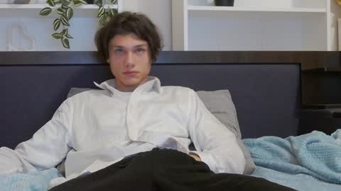 Snapshot of calvin_cay chatting on January 2025 03:39:01 AM Calvin online show from January 2025 03:39:01 AM