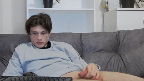 Snapshot of calvin_cay chatting on February 2025 01:30:02 AM Calvin online show from February 2025 01:30:02 AM