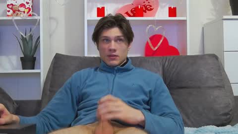 Snapshot of calvin_cay chatting on February 2025 07:49:01 PM Calvin online show from February 2025 07:49:01 PM