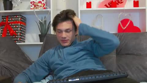 Snapshot of calvin_cay chatting on February 2025 12:38:02 AM Calvin online show from February 2025 12:38:02 AM