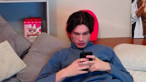 Snapshot of calvin_cay chatting on February 2025 09:56:02 PM Calvin online show from February 2025 09:56:02 PM