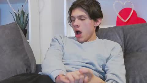 Calvin online show from February 2025 12:51:02 AM