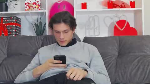 Snapshot of calvin_cay chatting on February 2025 08:54:01 PM Calvin online show from February 2025 08:54:01 PM