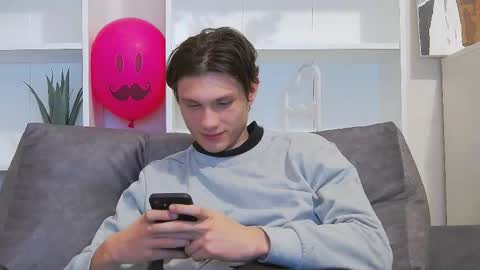 Snapshot of calvin_cay chatting on February 2025 08:03:02 PM Calvin online show from February 2025 08:03:02 PM