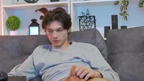 Snapshot of calvin_cay chatting on March 2025 08:09:02 PM Calvin online show from March 2025 08:09:02 PM