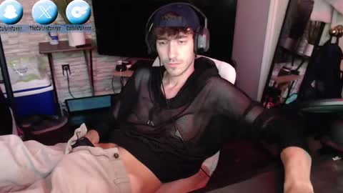 Snapshot of calvin_tanner chatting on September 2025 01:33:02 PM calvin_tanner online show from September 2025 01:33:02 PM