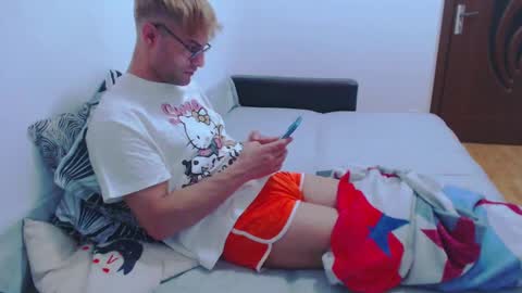 Snapshot of calvinjohnlad chatting on January 2025 10:33:01 PM Calvinjohnlad online show from January 2025 10:33:01 PM