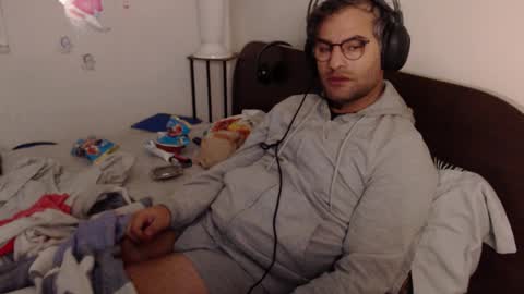 Snapshot of calvinjohnlad chatting on November 2025 07:03:01 PM Calvinjohnlad online show from November 2025 07:03:01 PM