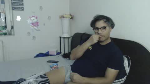 Calvinjohnlad online show from December 2025 06:04:01 PM