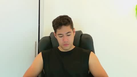 Snapshot of camara110 chatting on November 2025 01:19:02 AM camara110 online show from November 2025 01:19:02 AM