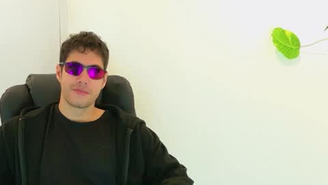 Snapshot of camara110 chatting on November 2025 11:59:01 PM camara110 online show from November 2025 11:59:01 PM