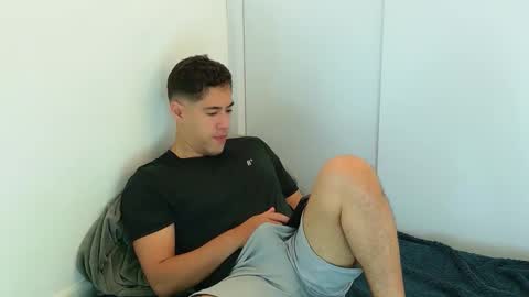 Snapshot of camara110 chatting on November 2025 02:45:01 AM camara110 online show from November 2025 02:45:01 AM