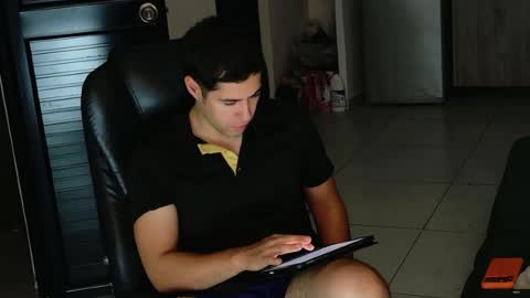 Snapshot of camara110 chatting on July 2026 12:28:01 AM camara110 online show from July 2026 12:28:01 AM
