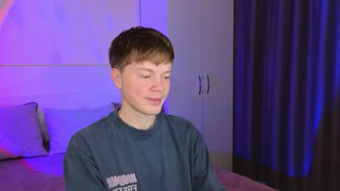 Cameron online show from November 2025 10:32:02 AM