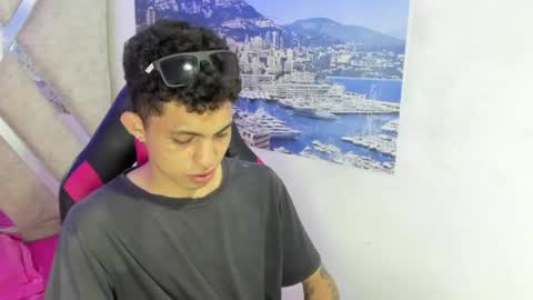 Snapshot of cameron_lux4 chatting on July 2026 03:42:01 AM CAMERON online show from July 2026 03:42:01 AM