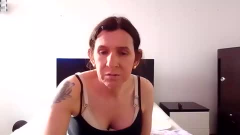 Mara Catalina Romero Ordez online show from October 2025 06:41:02 PM