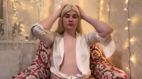 Snapshot of camgirl_xx chatting on January 2025 08:54:01 PM Marta online show from January 2025 08:54:01 PM