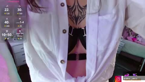 Snapshot of cami_mila99 chatting on December 2024 04:45:01 AM CAMI online show from December 2024 04:45:01 AM