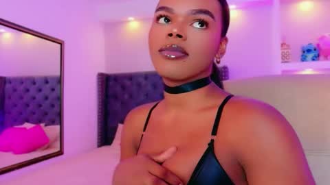 camiestrada online show from September 2025 09:19:01 PM