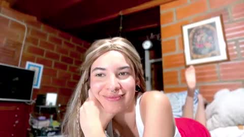 Snapshot of camii19y chatting on September 2025 11:18:02 PM camii19y online show from September 2025 11:18:02 PM
