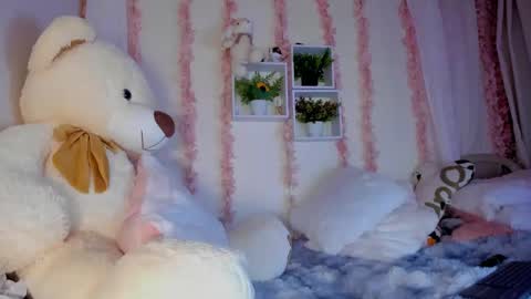Snapshot of camiilalopee chatting on September 2025 07:19:02 PM Camii Lopez online show from September 2025 07:19:02 PM